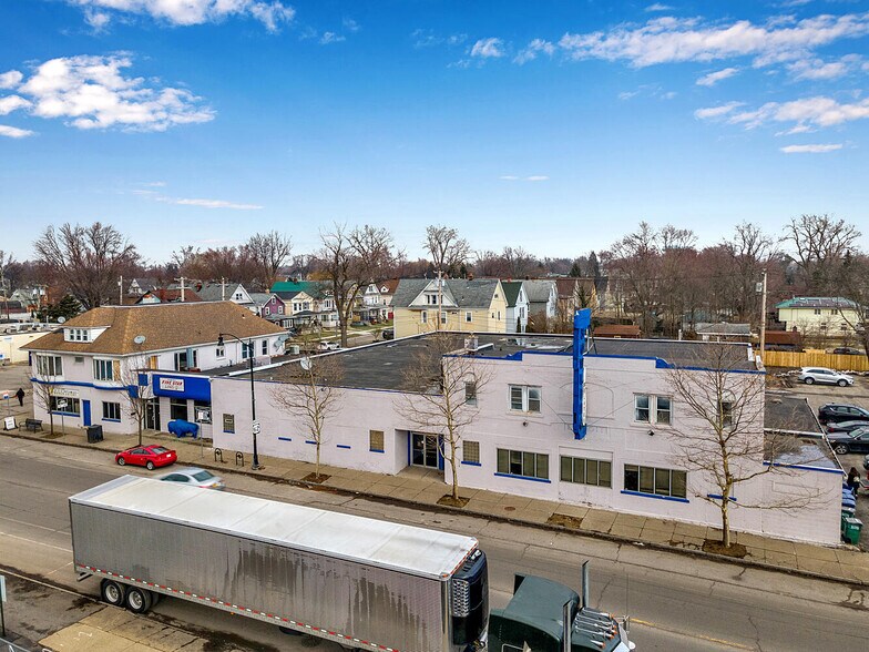 More Photos Of 2422-2426 S Park Ave, Buffalo Bowling Alley For Sale