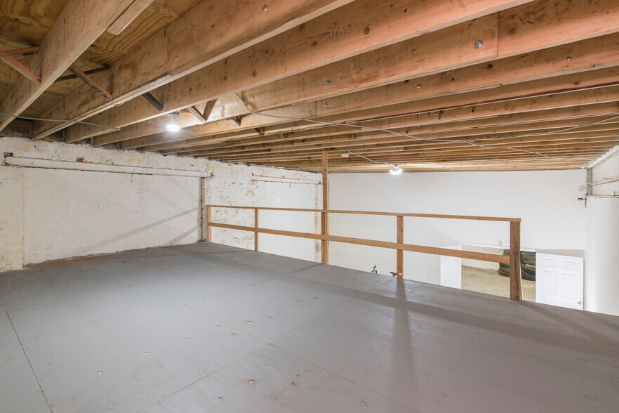 More Photos Of 4233-37 Park, Philadelphia Light Distribution For Sale