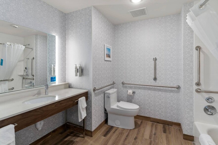 More Photos Of 4380 Integrity Center Pt, Colorado Springs Hotel For Sale