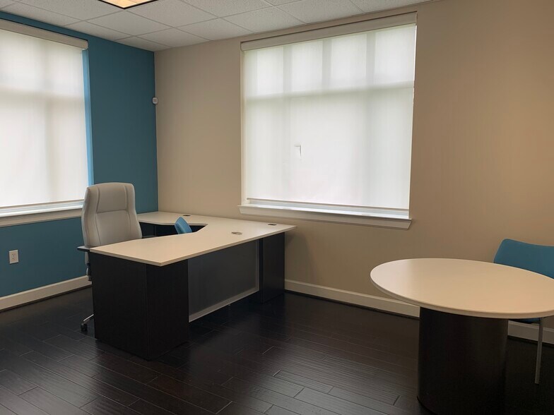 More Photos Of 440 Cobia Dr, Katy Unknown For Lease