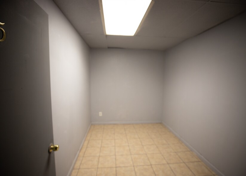 More Photos Of 922 S Atlantic Blvd, East Los Angeles Office For Sale