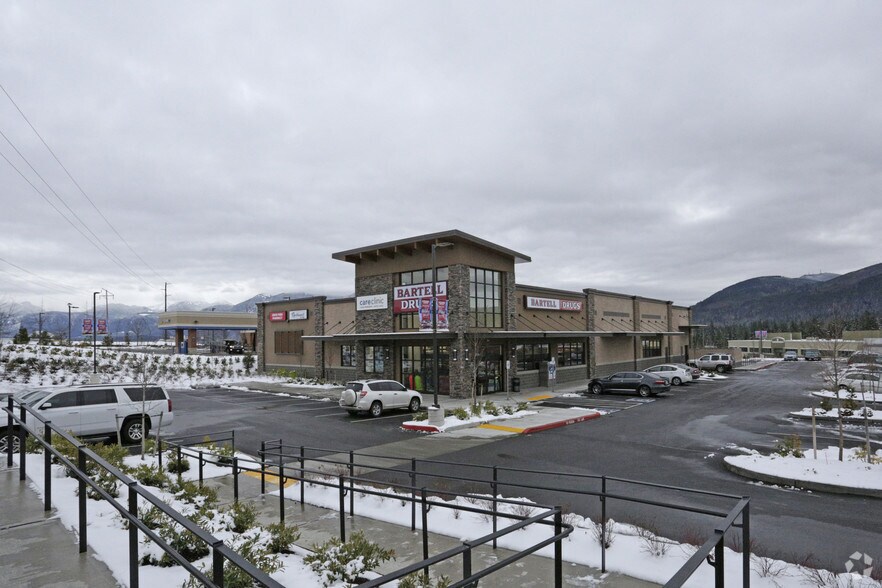 More Photos Of 35013 SE Snoqualmie Pky, Snoqualmie General Retail For Lease