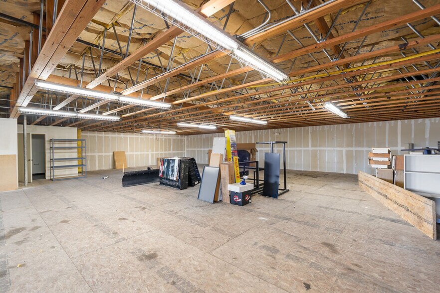 More Photos Of 111 Tennessee St, Vallejo Auto Dealership For Sale