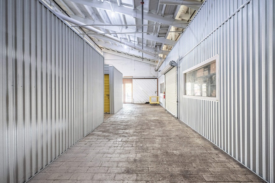 More Photos Of 160 W Haines Blvd, Lake Alfred Self Storage For Sale