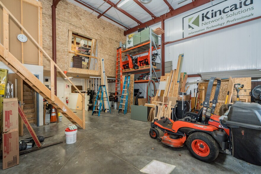 More Photos Of 1252 Saratoga Rd, Ballston Spa Light Distribution For Sale