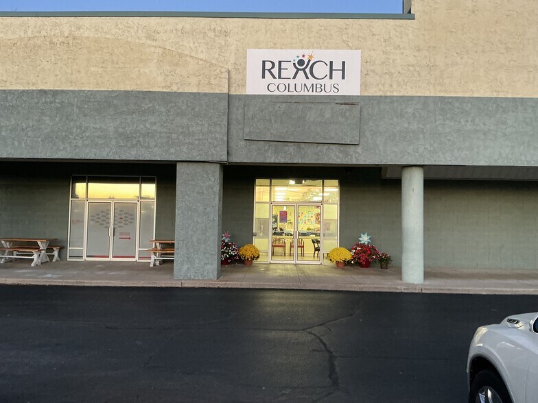 More Photos Of 3520-3528 W Two Mile House Rd, Columbus Office For Sale