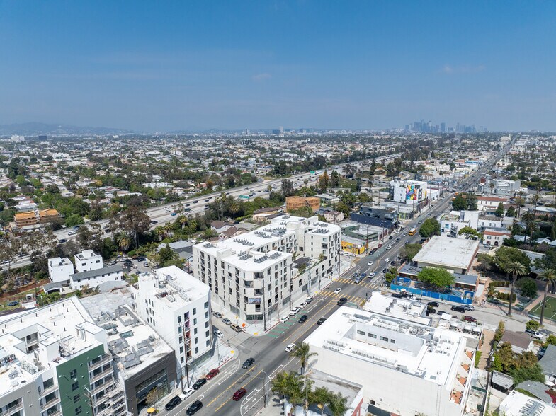 More Photos Of 5181 W Adams Blvd, Los Angeles Apartments For Lease