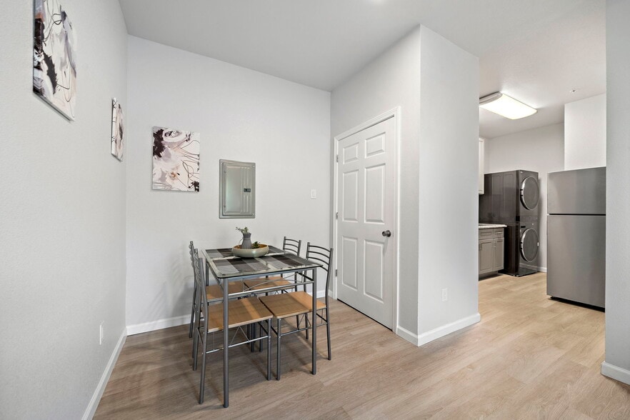 More Photos Of 808 Sealy ave, Galveston Apartments For Sale