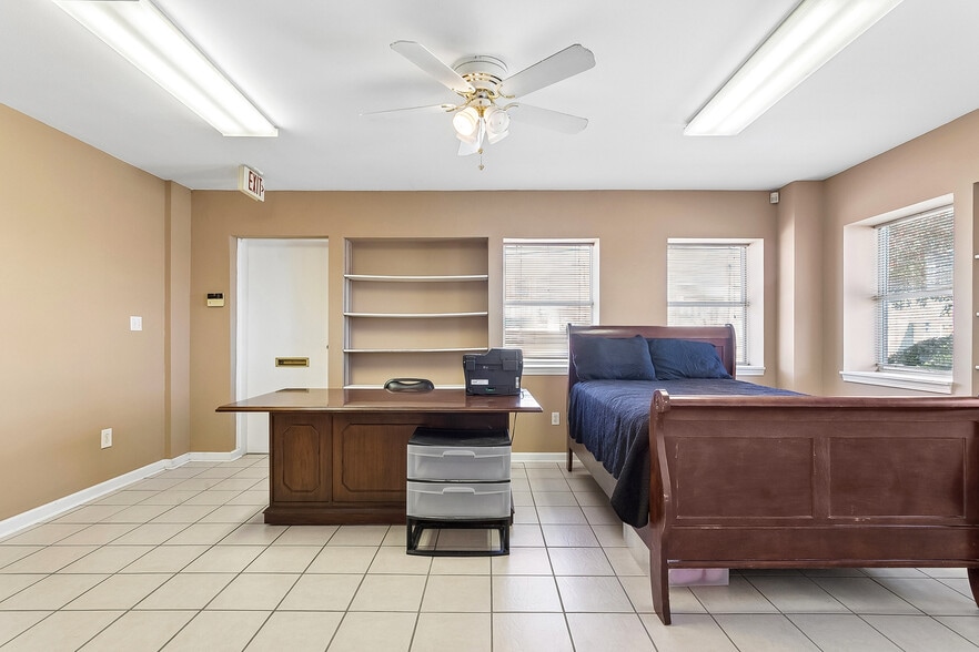 More Photos Of 201 23rd St, Kenner Warehouse For Sale