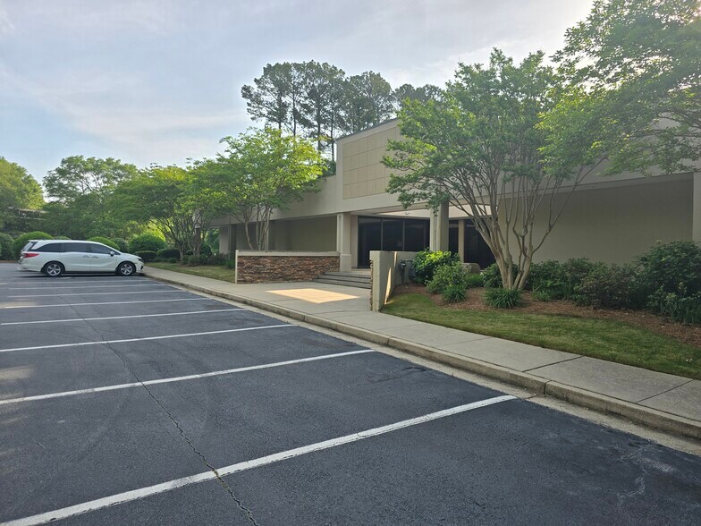 More Photos Of 3320 Holcomb Bridge Rd, Peachtree Corners Office Residential For Lease