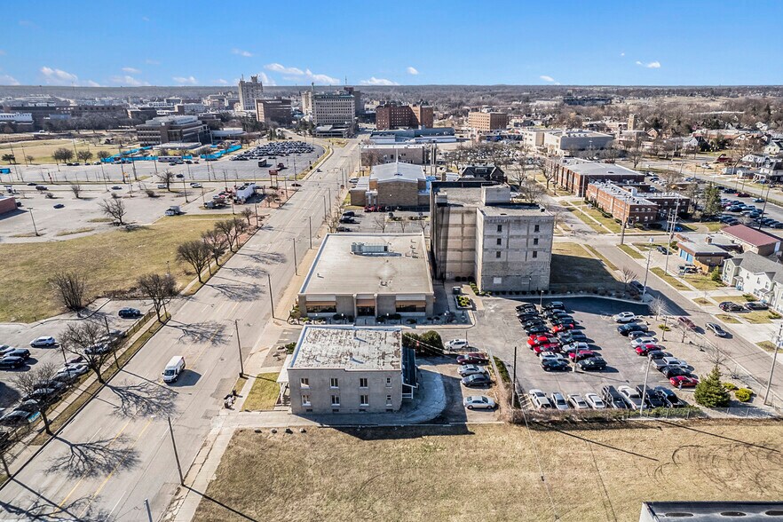 More Photos Of 1001 N Saginaw St, Flint Apartments For Sale