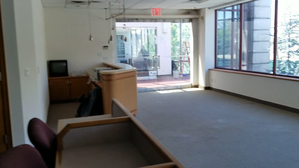 More Photos Of 189-10 Hillside Ave, Hollis Medical For Sale