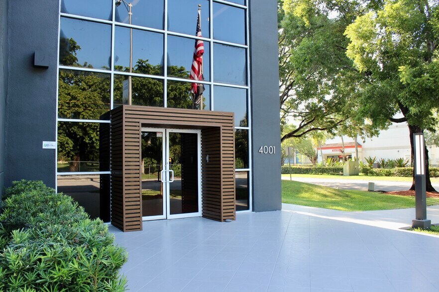 More Photos Of 4001 NW 97th Ave, Doral Coworking Space