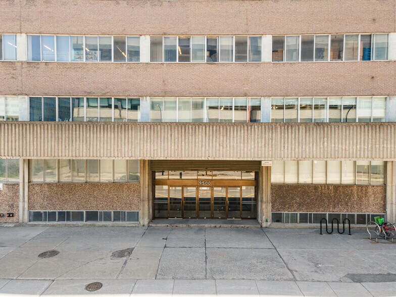 More Photos Of 9500 Rue Meilleur, Montréal Office For Lease