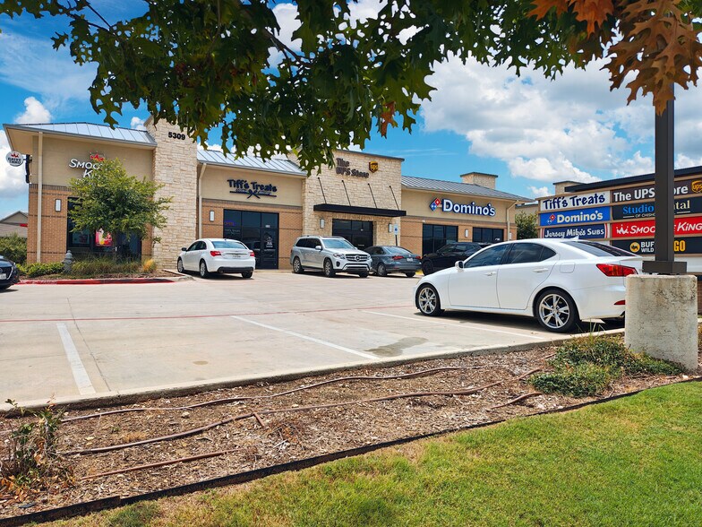 More Photos Of 5309 McPherson Blvd, Fort Worth General Retail For Lease