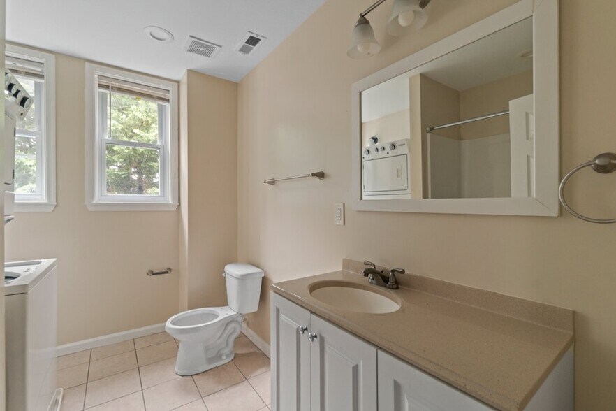More Photos Of 601 Whitelock St, Baltimore Apartments For Sale