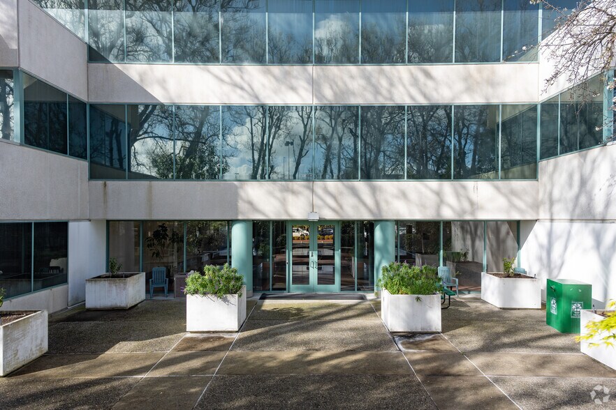 More Photos Of 3260 Blume Dr, Richmond Office For Lease