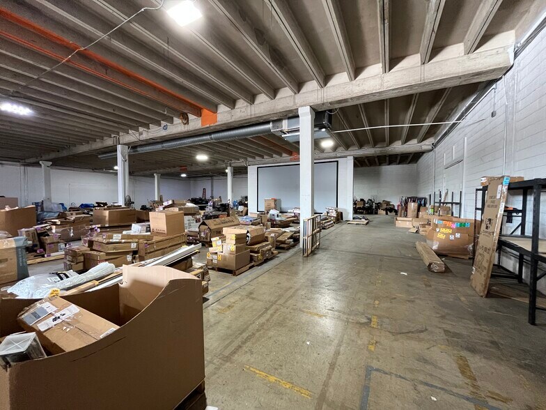 More Photos Of 4312 Willow Springs Rd, Austin Unknown For Lease