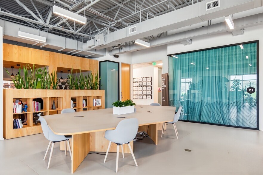 More Photos Of 4100 Market St, Huntsville Coworking Space