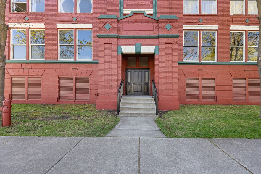 More Photos Of 5634 E Commerce Ave, Spokane Apartments For Sale