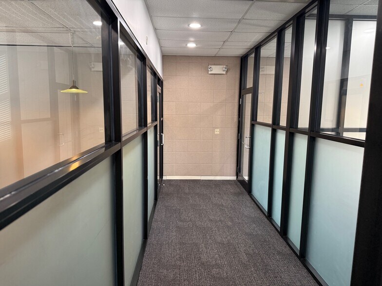 More Photos Of 211 W Matthews St, Matthews Office For Sale