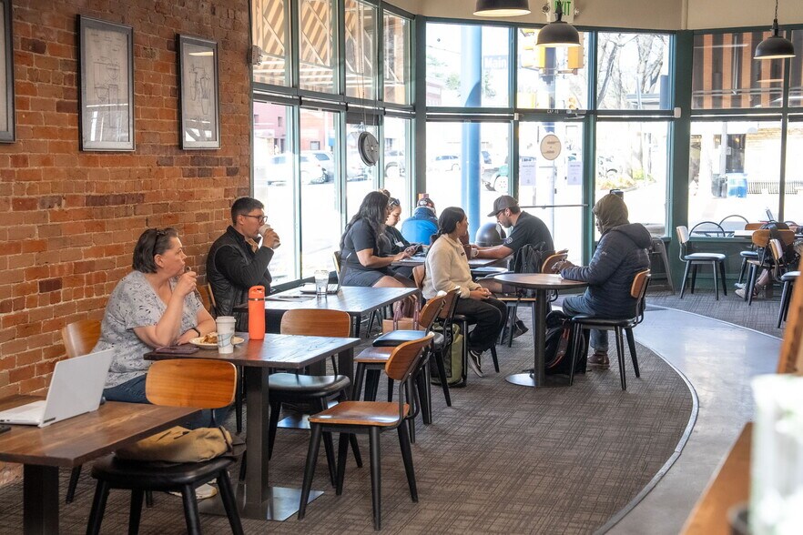 More Photos Of 400 Main St, Longmont Restaurant For Sale