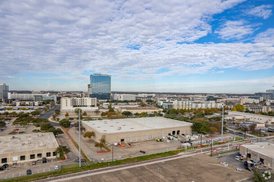More Photos Of 2515 Brockton Dr, Austin Warehouse For Lease