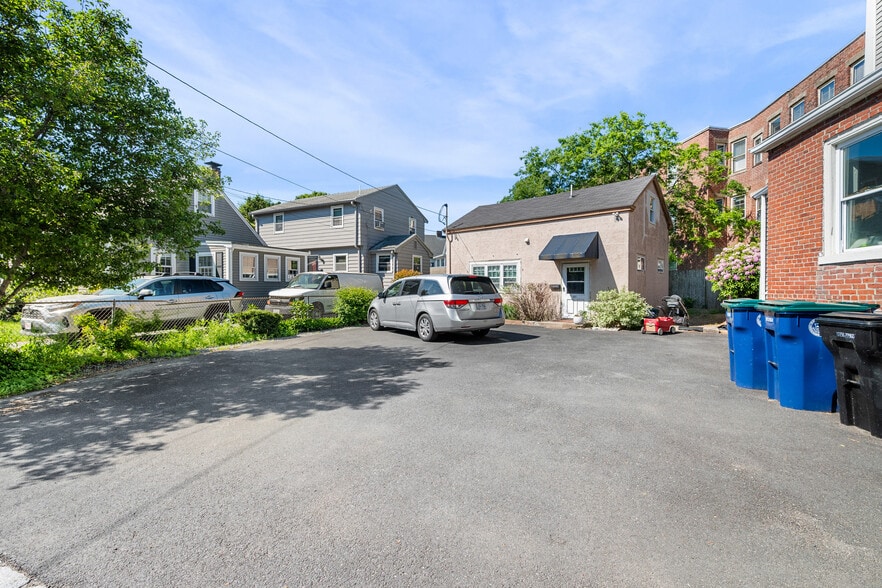 More Photos Of 401 Essex St, Salem Apartments For Sale