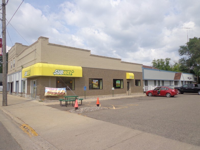 More Photos Of 25 Red River Ave N, Cold Spring Coworking Space