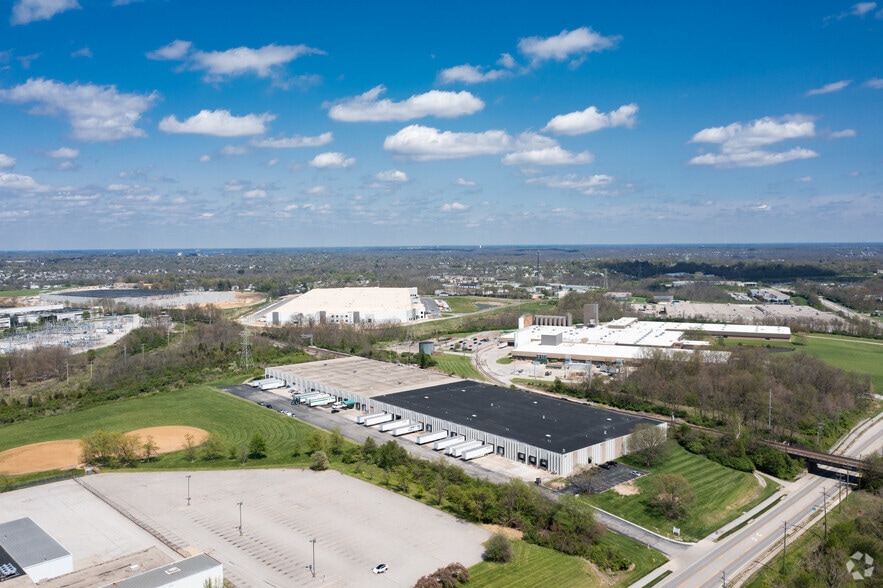 More Photos Of 7090 Industrial Rd, Florence Warehouse For Lease