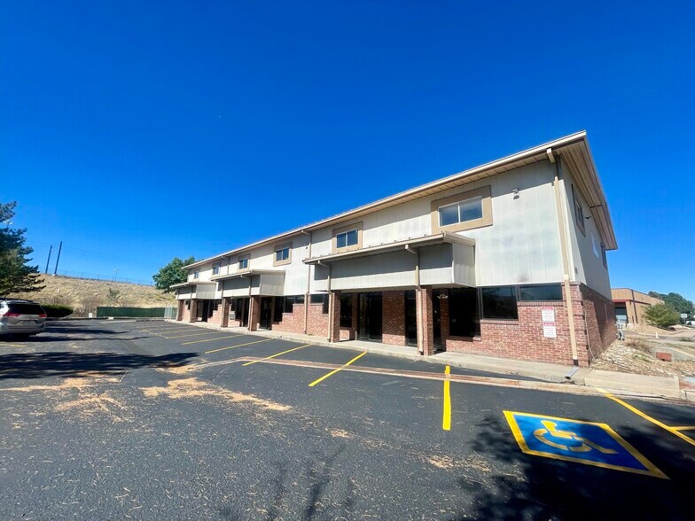 More Photos Of 695 Billings St, Aurora Manufacturing For Sale