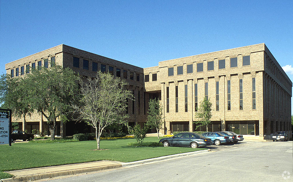 Primary Photo Of 10830 N Central Expy, Dallas Office For Lease