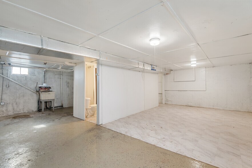 More Photos Of 191 SW 5th Ave, Ontario Specialty For Sale