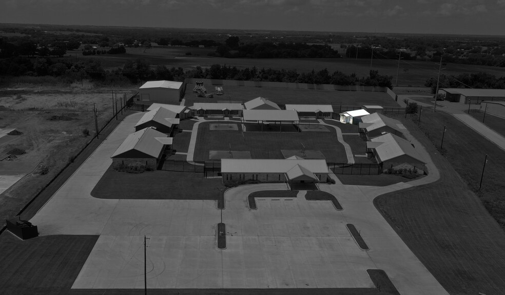 More Photos Of 4150 Highway 36 S, Brenham Shelter For Sale