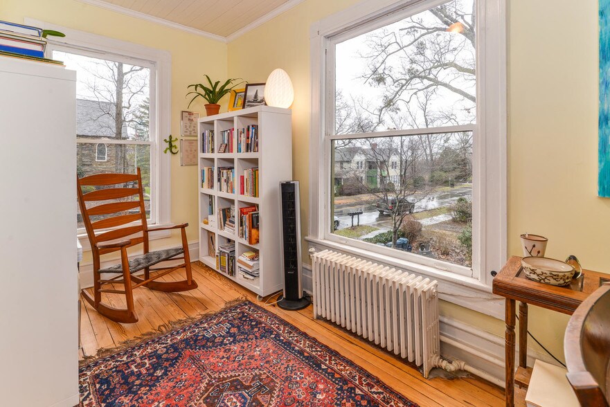 More Photos Of 145 Melrose Ave, Tryon Apartments For Sale