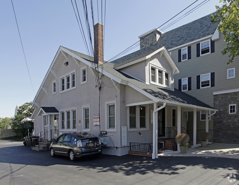 1234 W Broadway