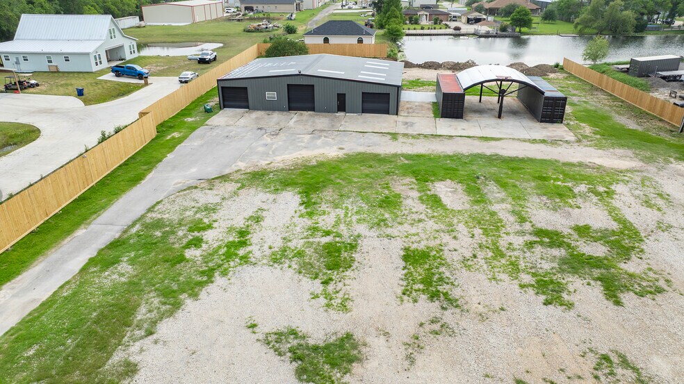 More Photos Of 1250 Winfield Ln, Kemah Industrial For Lease