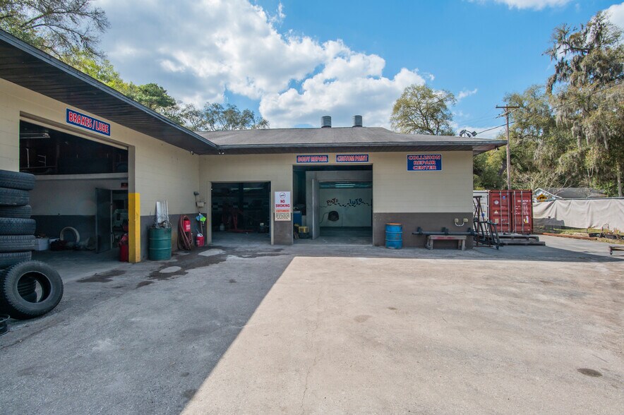 More Photos Of 982 E Hartshorn Ln, Holder Auto Repair For Sale