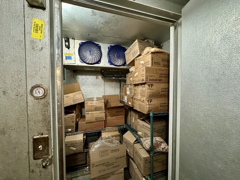 More Photos Of 6736 E Main St, Reynoldsburg Fast Food For Sale