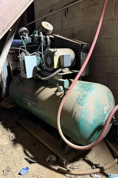 More Photos Of 765 Hart Cir, Warrior Industrial For Sale