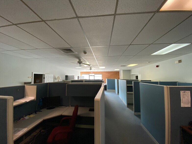 More Photos Of 1193 Hooksett Rd, Hooksett Medical For Lease