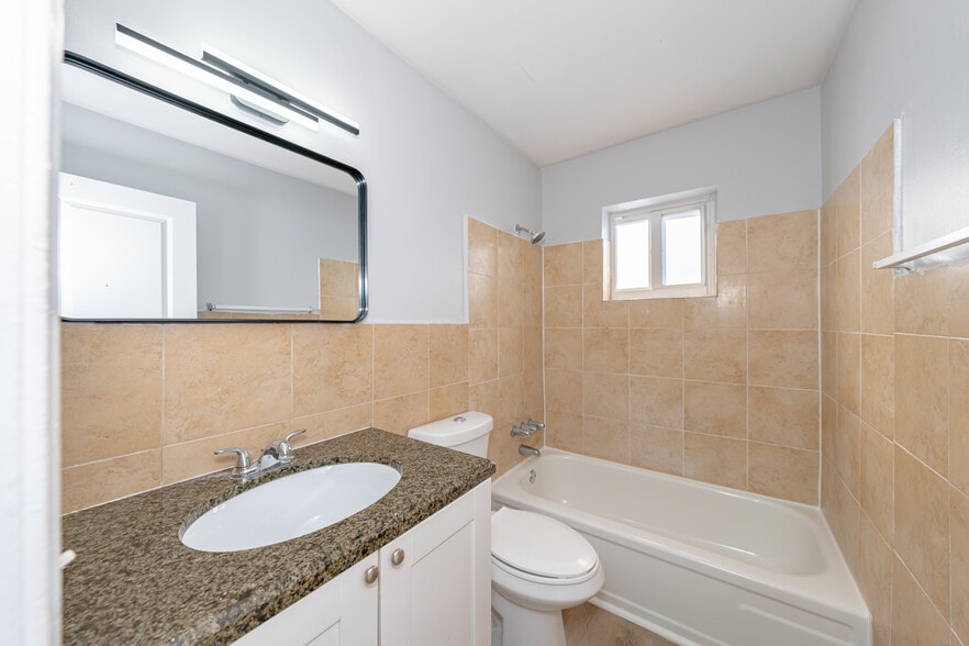 More Photos Of 5971 NW 17th Pl, Sunrise Apartments For Sale