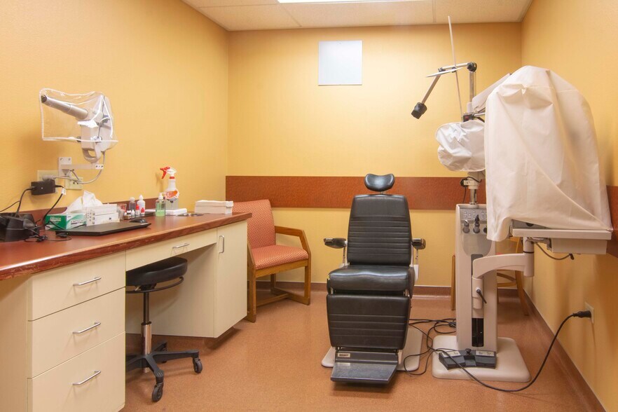 More Photos Of 246 N 18th Ave, Pocatello Healthcare For Sale