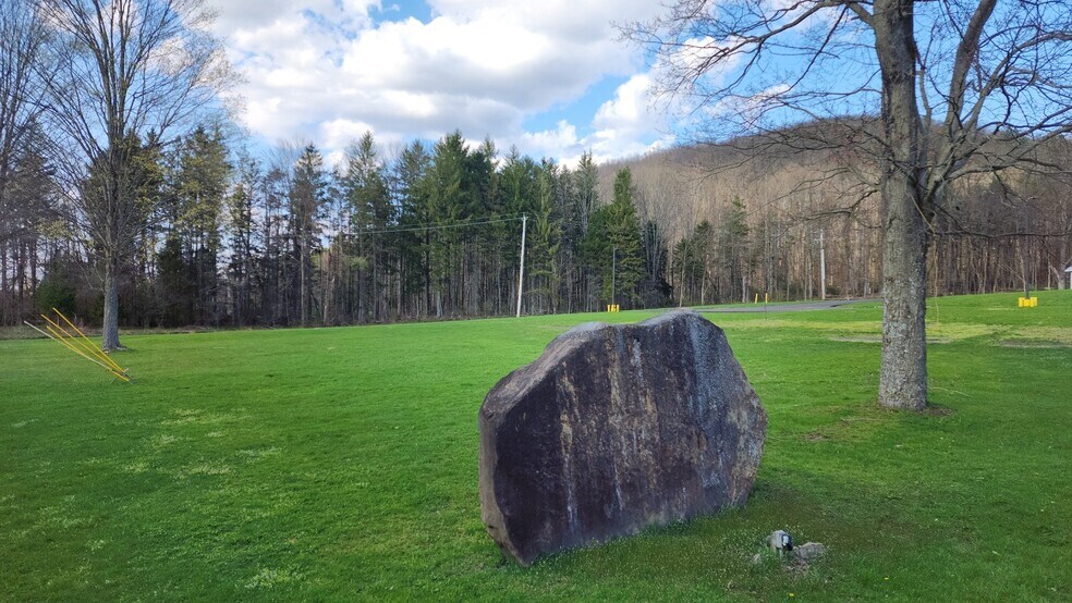 More Photos Of 4250 N State St, Salamanca Freestanding For Sale