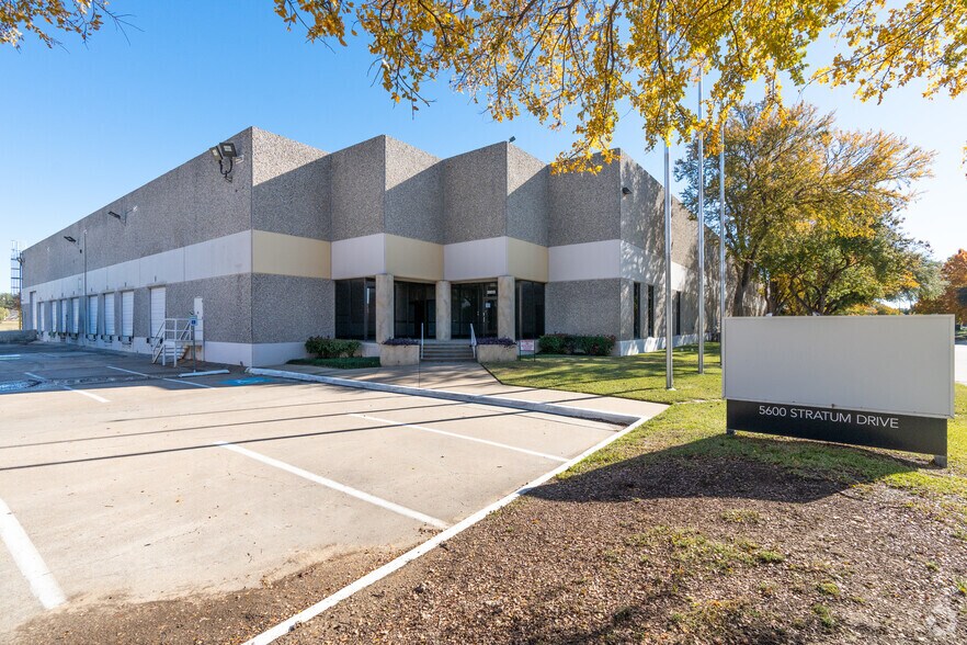 More Photos Of 5600 Stratum Dr, Fort Worth Warehouse For Lease