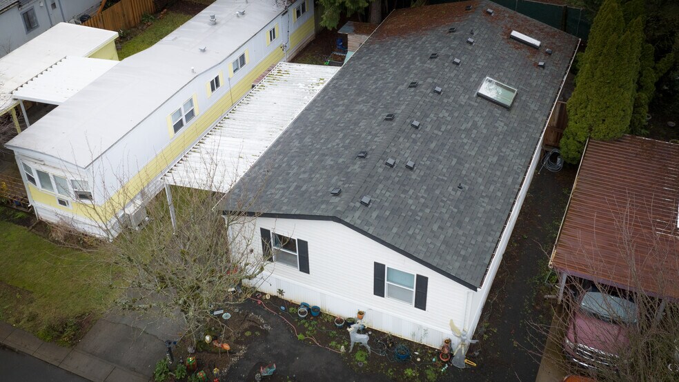More Photos Of 1652 Wiltsey Rd SE, Salem Manufactured Housing Mobile Home Park For Sale