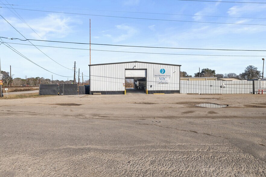 Primary Photo Of 6701 Almeda Genoa Rd, Houston Warehouse For Sale