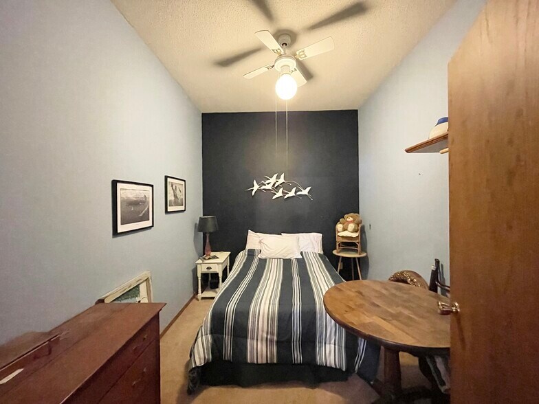 More Photos Of 18 E Central St, Springfield Storefront Retail Residential For Sale