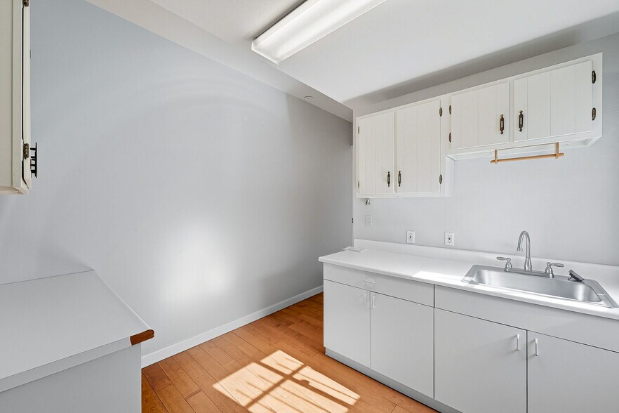 More Photos Of 1516-1518 Blake St, Denver Office For Sale