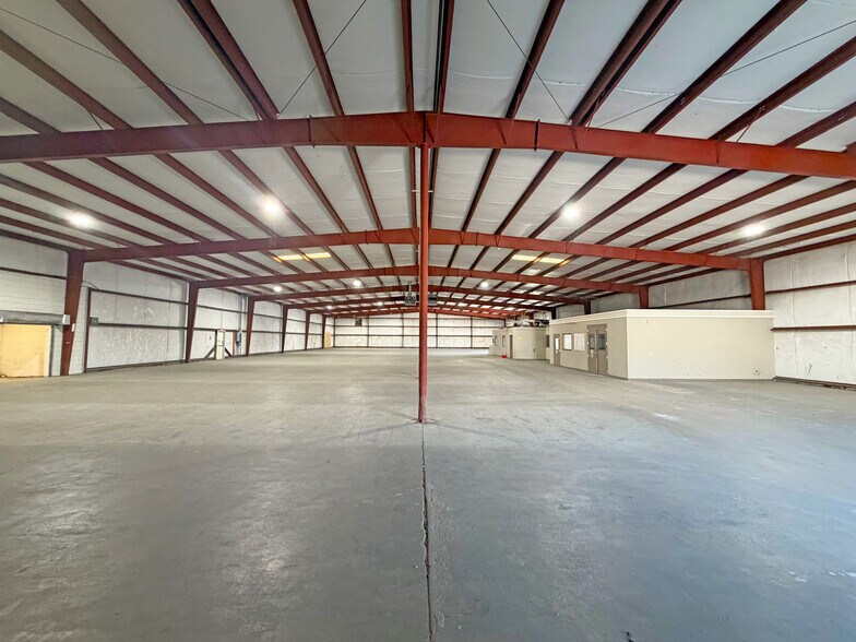 More Photos Of 449 E Suber Rd, Greer Warehouse For Sale